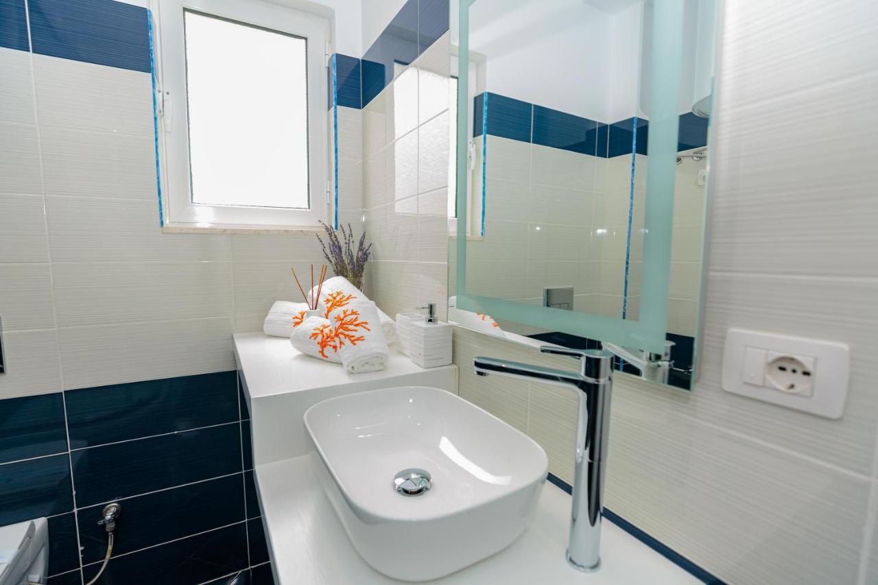 אוריקום Holiday House Solemare מראה חיצוני תמונה