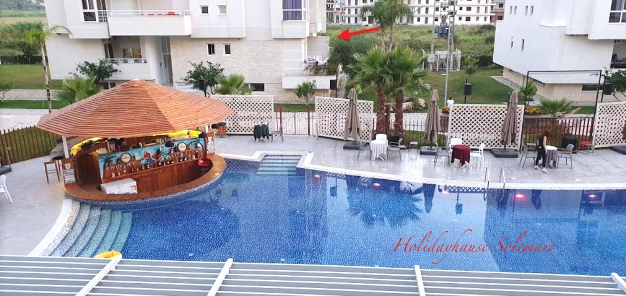 אוריקום Holiday House Solemare מראה חיצוני תמונה